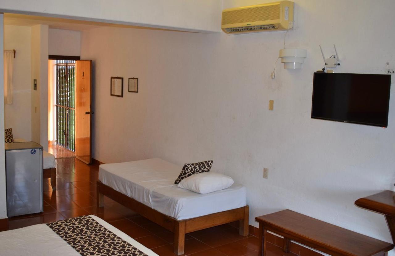 Hotel Casa Arena Zihuatanejo Eksteriør billede