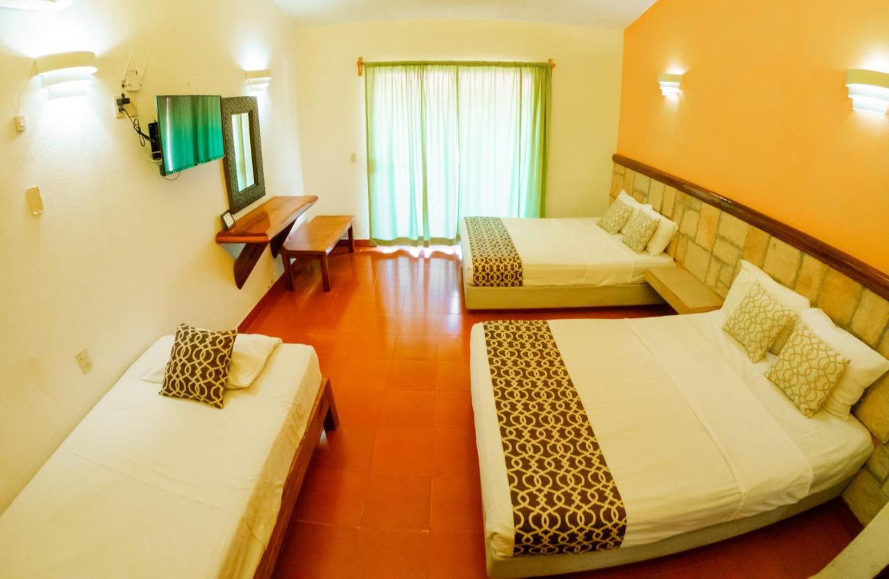 Hotel Casa Arena Zihuatanejo Eksteriør billede